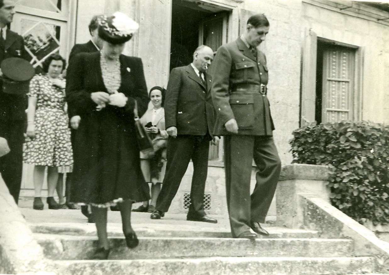 Départ de Gaulle Laroque 1947